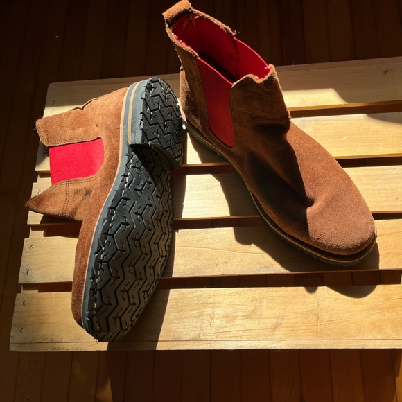 Suede boots - Picture 5 of 6